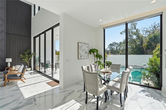 Building Photo - 7608 Antilla St