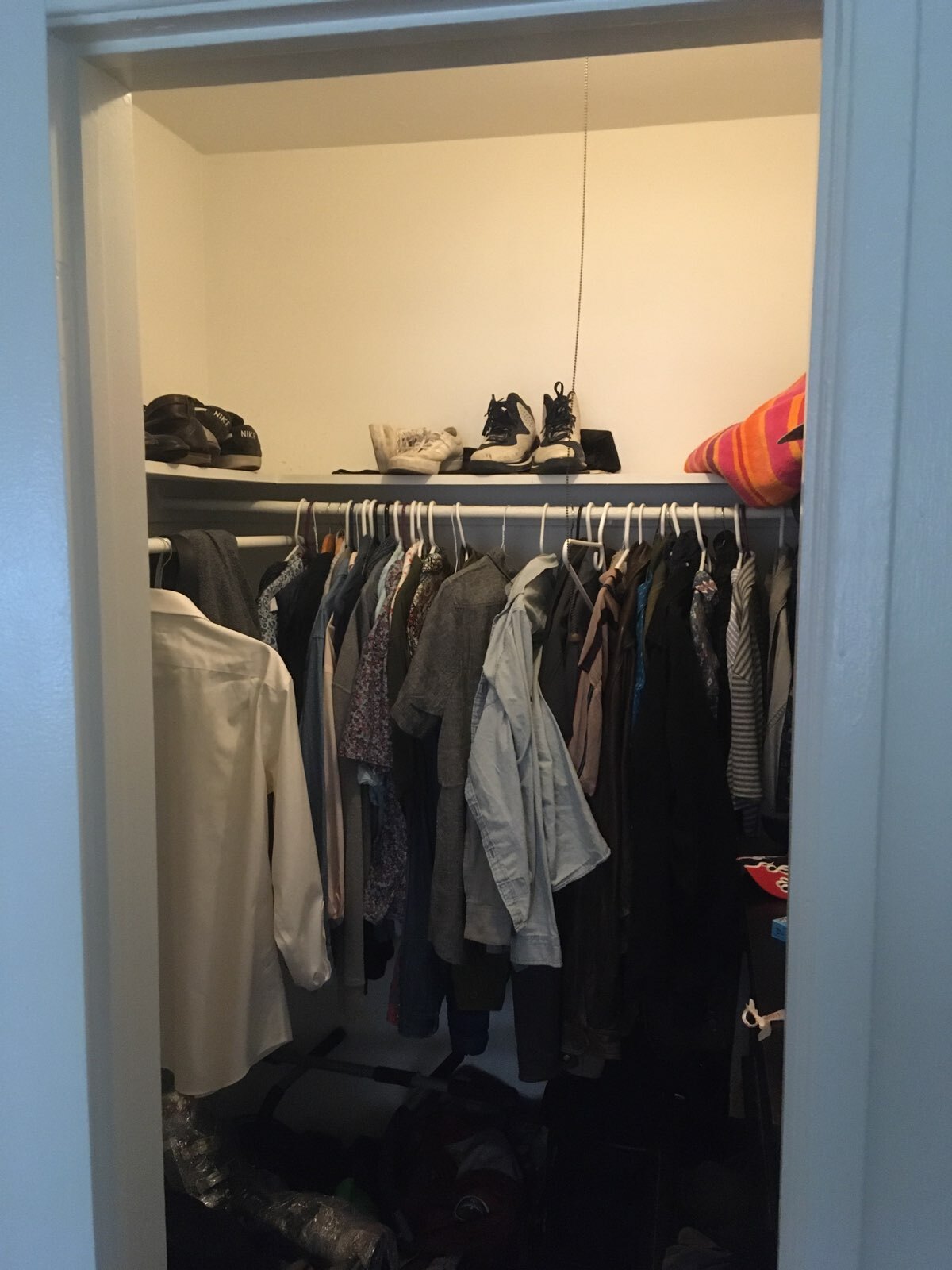 Walking closet - 1230 S Barrington Ave