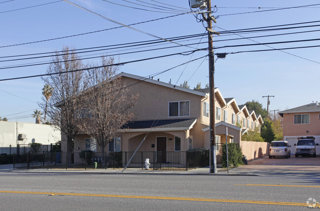 Building Photo - 2095 Scott Blvd