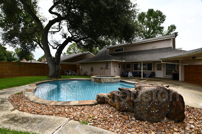 Building Photo - 3410 Plum Brook Ln