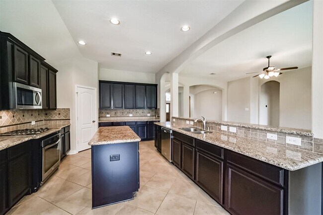 Building Photo - 14711 E Red Bayberry Ct