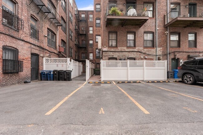 Building Photo - 61 St Botolph St