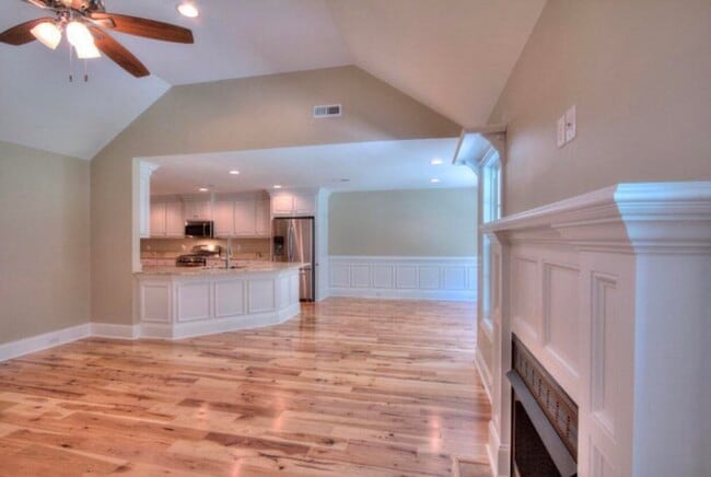 Building Photo - 3005 Daufaskie Rd