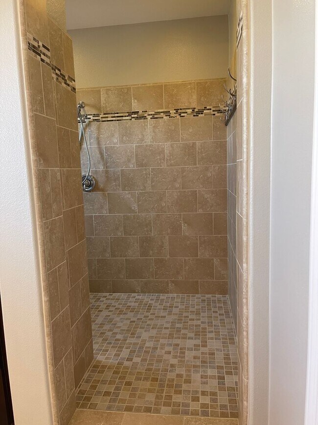 Building Photo - Exquisite 5-Bedroom, 3.5-Bath Home in Coveted Morgan Hill Estates