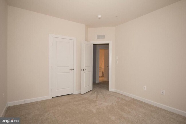 Building Photo - 2912 Middleham Ct