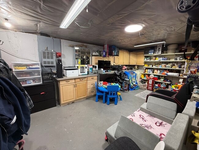 Building Photo - 1338 East St