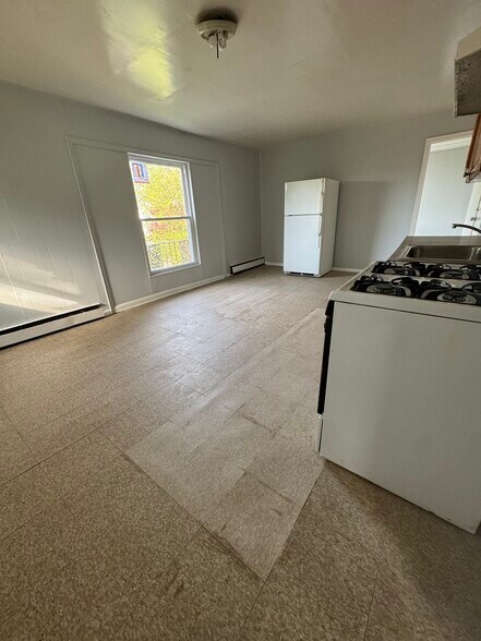 Building Photo - 1217 Arrott St