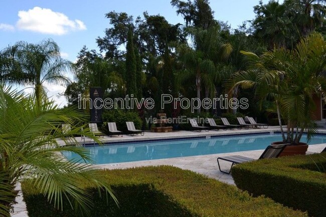 Building Photo - 6071 Westgate Dr