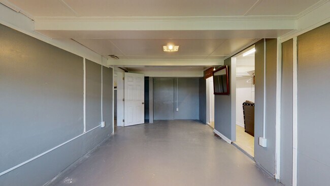 Building Photo - 108 Hawkins Creek Ln