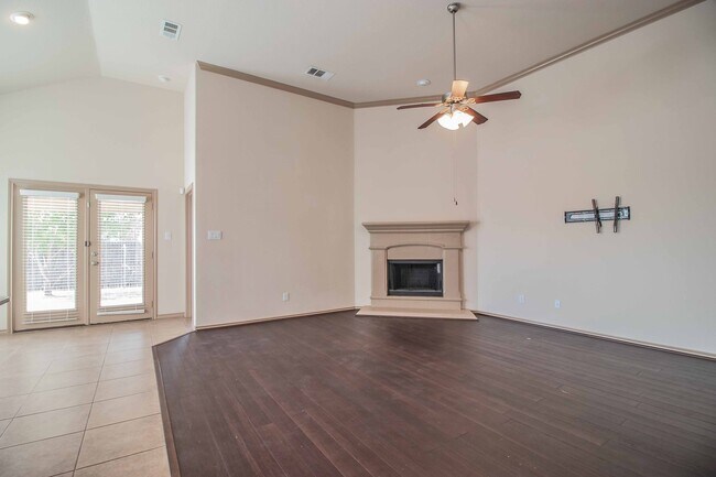 Building Photo - COMING SOON! Corner lot home in a quiet cu...