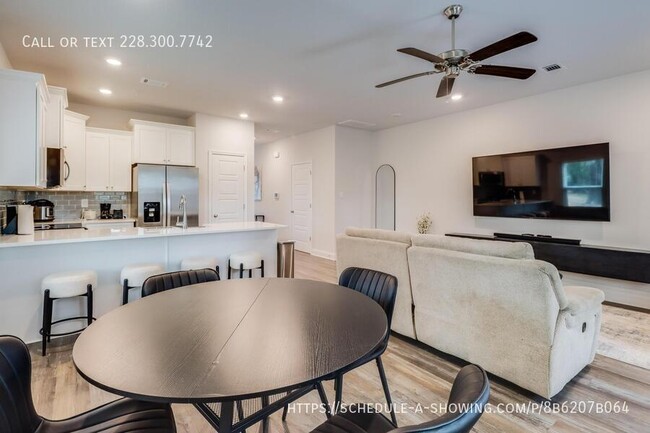 Building Photo - 114 Debuys Rd