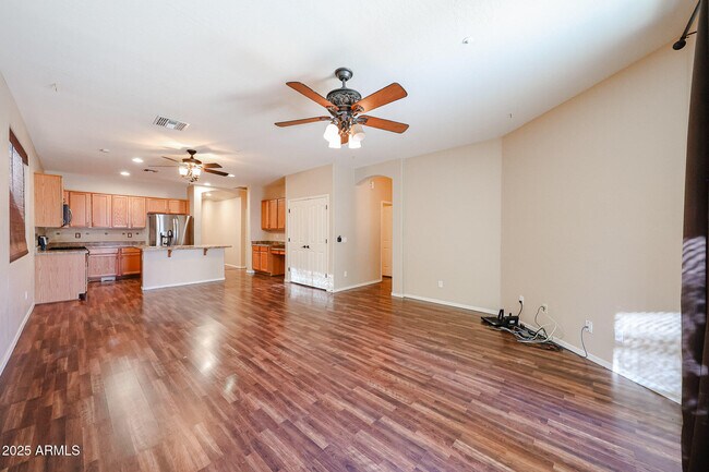 Building Photo - 7335 W Desert Mirage Dr