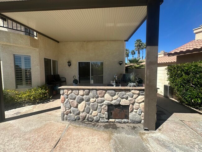 Building Photo - 76961 Sheffield Ct