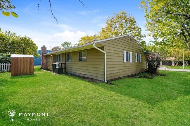 Building Photo - 1408 Lillian Ln