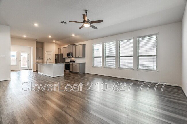 Building Photo - 12926 Mayowa St