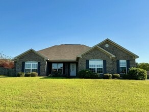 Building Photo - 113 Stonehedge Dr