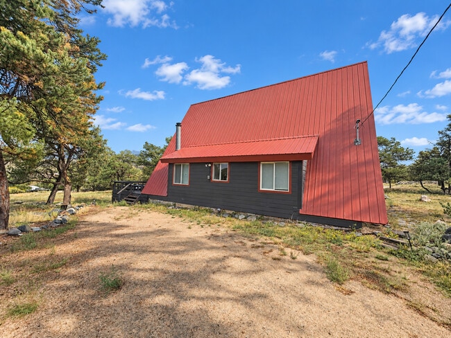 Building Photo - 115 Loop Dr