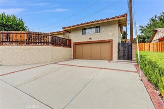 Building Photo - 3515 S Forecastle Ave