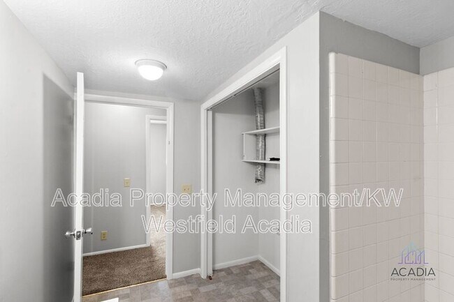 Building Photo - 2360 N 250 W