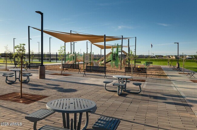 Building Photo - 20924 S 231st Way