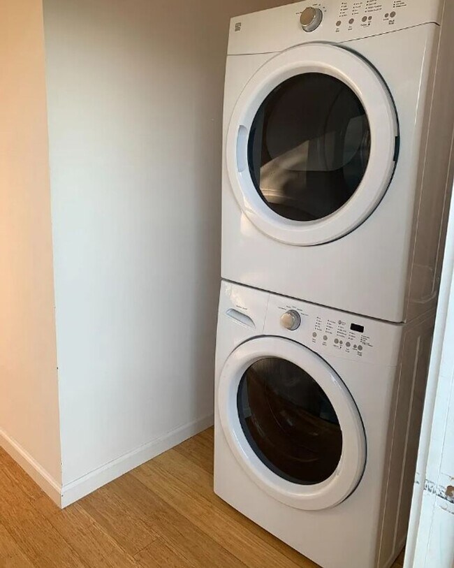 Building Photo - 2740-2746-2746 Harrison St