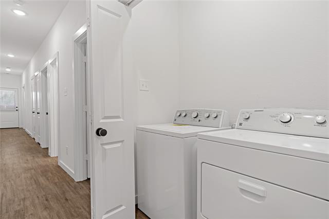 Building Photo - 1303 Bells Dr