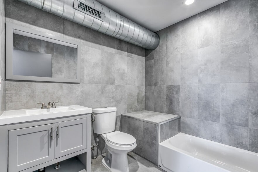 Building Photo - 1613 N 7th St