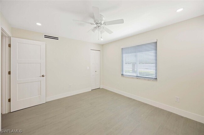 Building Photo - 1155 Sandpiper St