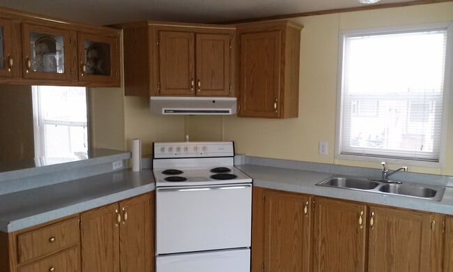 Building Photo - 2 bed 1 bath NW Boise