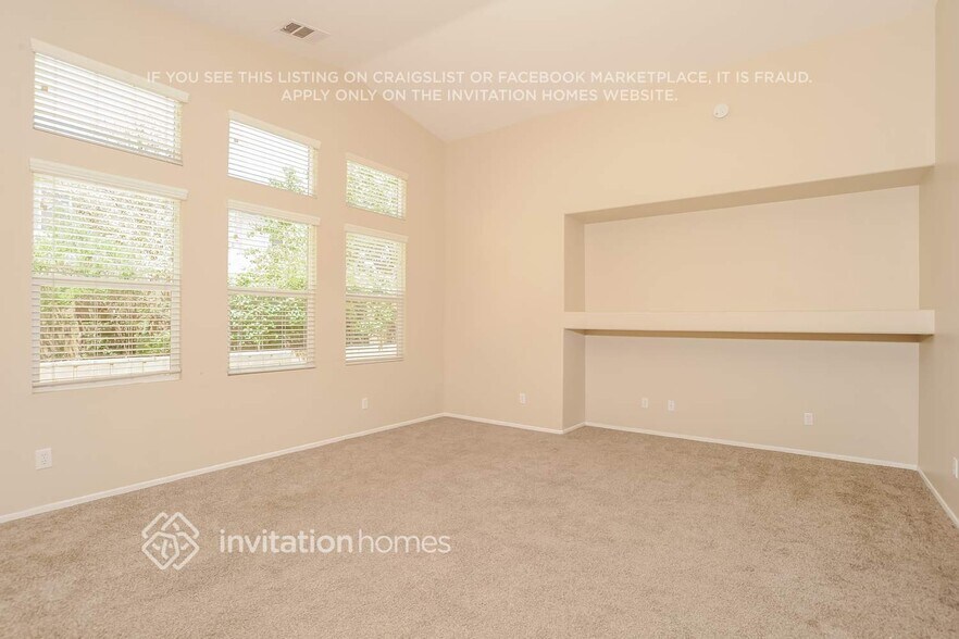 Building Photo - 42213 Marbella St