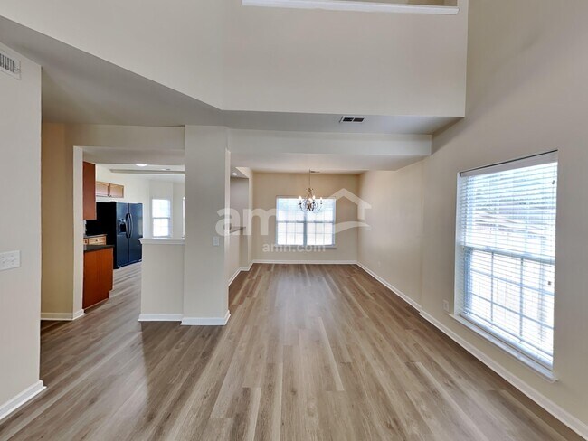 Building Photo - 935 Legacy Park Rd