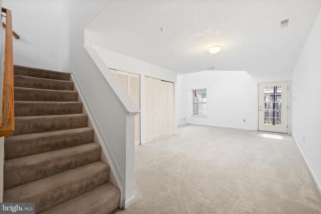 Building Photo - 206 Toddson Ln