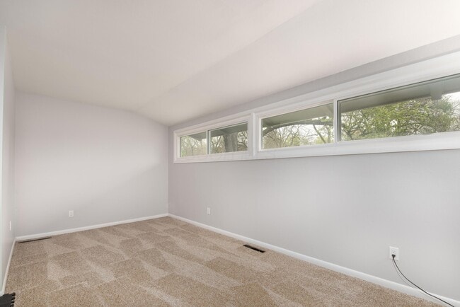 Building Photo - 4200 Dublin Rd