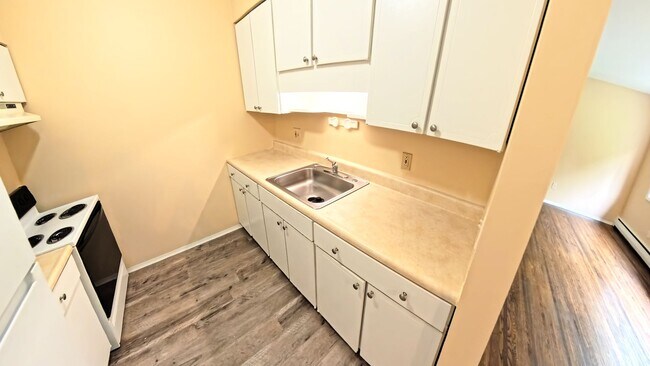 Building Photo - 146 Woodhill Dr