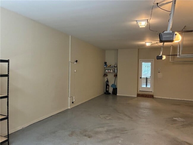 Building Photo - 1560 Water Shine Way