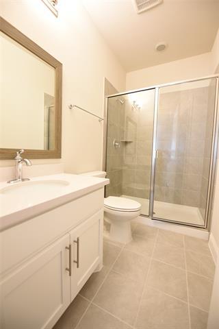 Building Photo - 7112 Royal Liverpool Dr