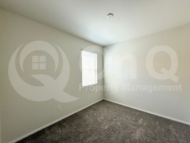 Building Photo - 4873 E Living Stone Way