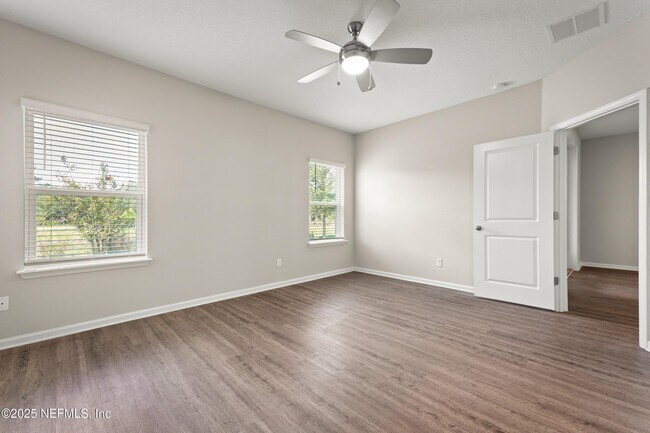 Building Photo - 54 St Barts Ave