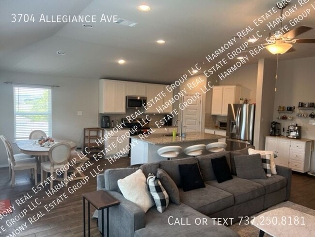 Building Photo - 3704 Allegiance Ave