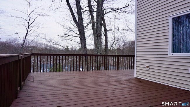 Building Photo - 328 Navajo Loop