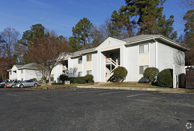 Building Photo - Walnut Woods Apartments