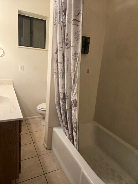 Bathroom - 709 N 8th St