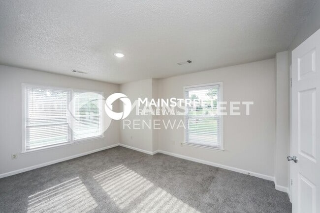 Building Photo - 4 Bedroom Pet-Friendly Home in Cordova, TN with Main Street Renewal