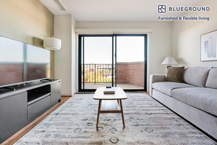 Building Photo - 2500 Clarendon Blvd