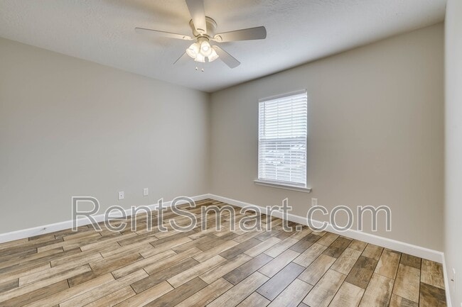 Building Photo - 219 Lynbrook Way