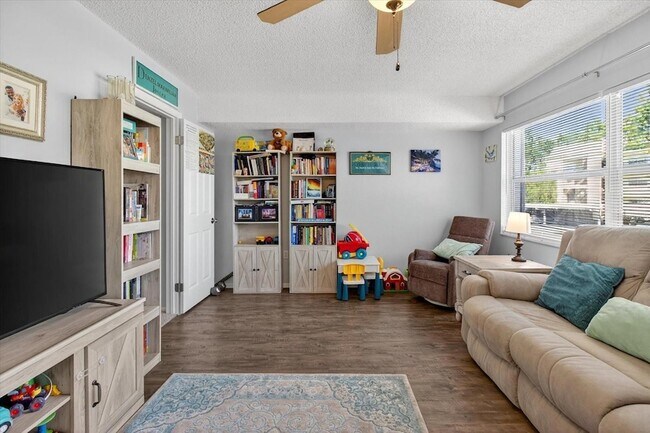 Building Photo - 1146 King Arthur Ct