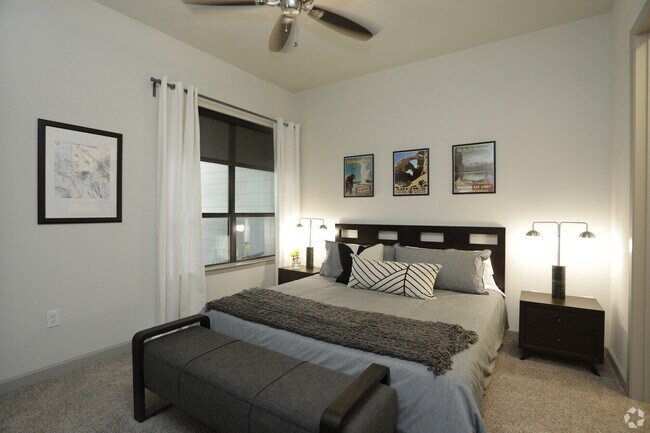 Building Photo - Elevate Your Everyday in the City