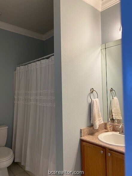 Building Photo - 801 Luther W St