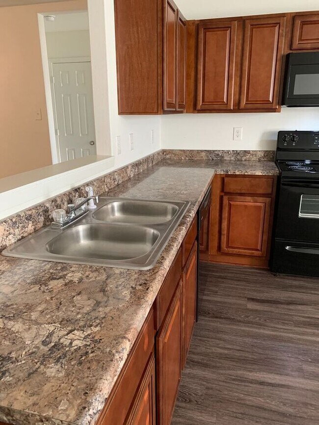 Building Photo - FOUR BEDROOM | TWO BATHROOM