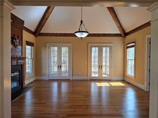 Building Photo - 1462 Georgia Club Dr